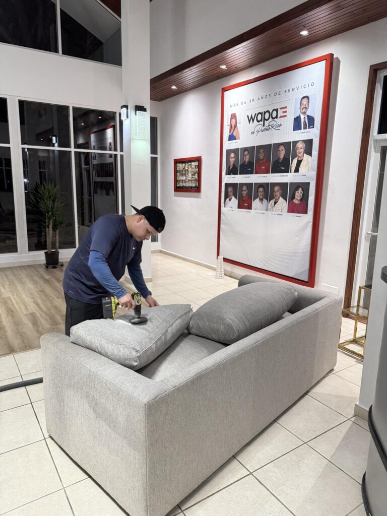 limpieza de mueble, mattresss, alfombras y tambien desinfeccion.